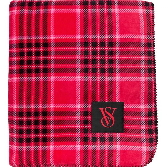 Victorias Secret Cozy Plush Blanket in Red Plaid NEW - Picture 1 of 4